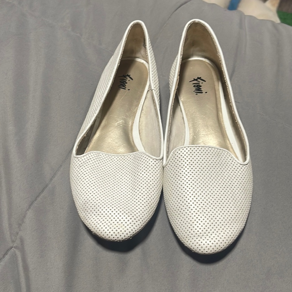White flats